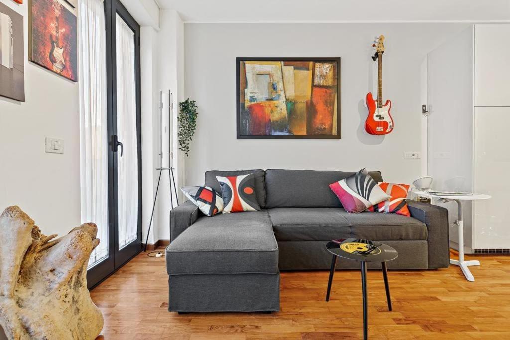 Milano-M1 Rock House Apartment Bagian luar foto